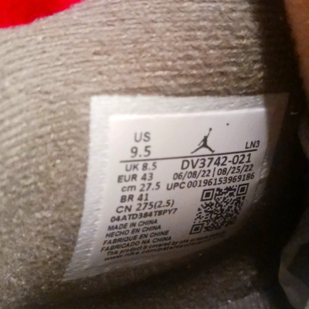 AIR JORDAN 4 RETRO SE CRAFT